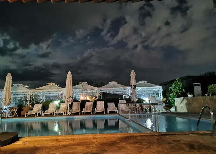 アパート Exotic - *